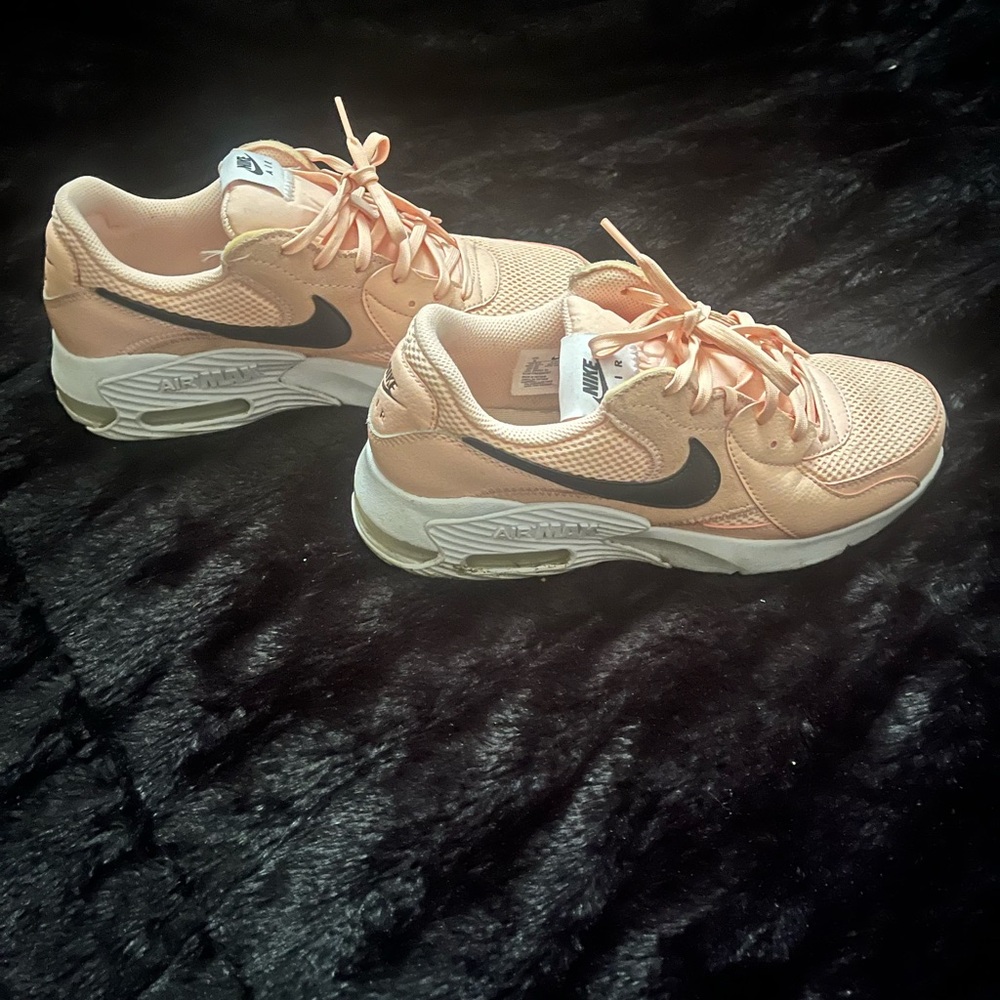Women sneakers